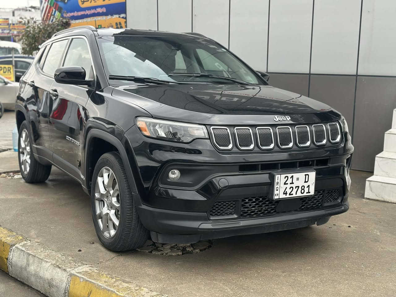 jeep compass   2022

جیب ی کۆمپاس
 مۆدێلی 2022
 مەکینەی 24 مەرغوب 
دەبل ئەکسل 
سێ مۆدی لێخوڕین
 بەسمەو برێک بەسمە
 ئۆتۆ ستارت ستۆپ 
کوشنی نیوە جلدو شاموای
 شاشە ئایپاد و کارپلەی
سوکان ڤولیۆم 
پشتو پێش ڕادار 
کامێرەی پشتەوە 
وە زۆر مواسەفاتی تر
بێ مسرەفو سەیارەیەکی بەرزو خێزانییە 
 بۆنید بۆیاخ  بێ ناوو بێ ئێرباک 

تەنها  36 هەزار ڕۆشتووە 
سیعر  170 $  مەجالێکی زۆرکەم
***********--*********** السليمانية, العراق
