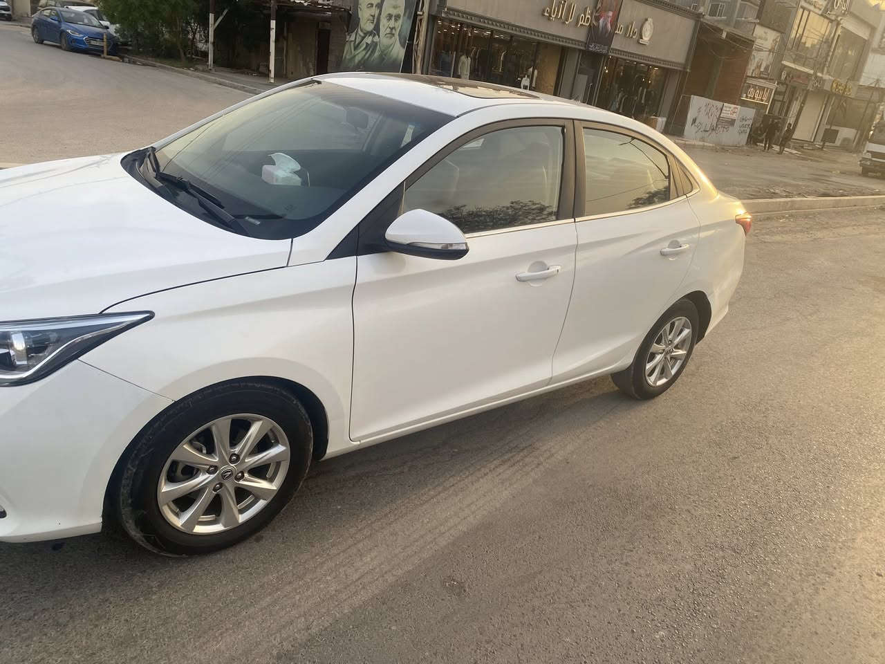 شانجان ال سفن للبيع ٢٠١٤بغداد انكليزي بسمي فول مواصفات فتحه تحكم ستيرن جهتين شاشه ويل كب أساير للمري  كشنات جلد 
محرك كير تبريد كفاله عامه بيهه جاملغ خلفي بي صبغ فقط ونص بلباب صبغ فقط ماشيه ٢٧ الف سياره مال بيت
السعر ٩٢ وبيهه مجال حك الجيه
الاتصال ***********
