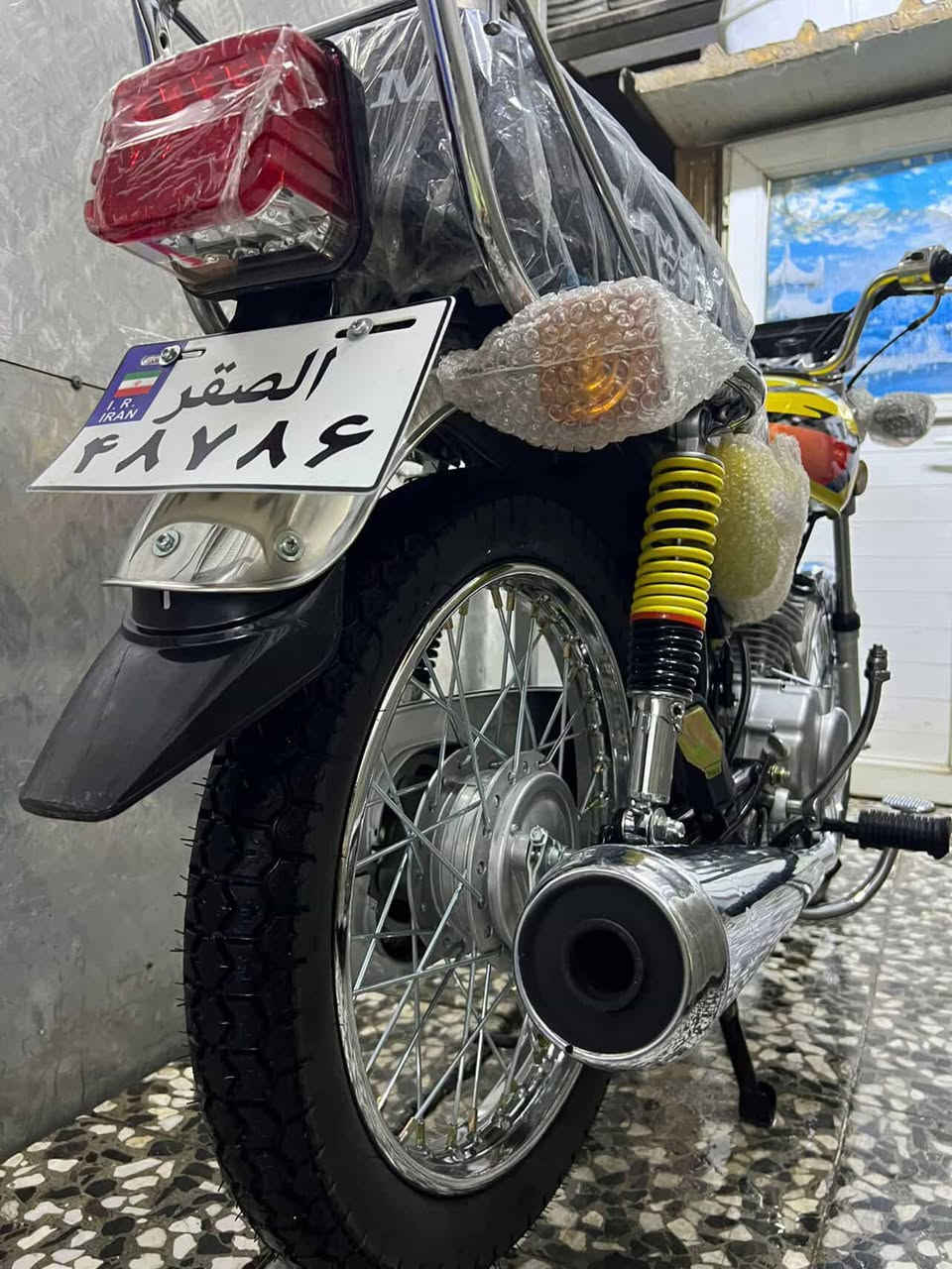 سلام عليكم دراجه ايراني نامه موديل 2025 شهر 12 كفالة عامة السعر 800 وبيهة مجال التواصل على الرقم ***********
