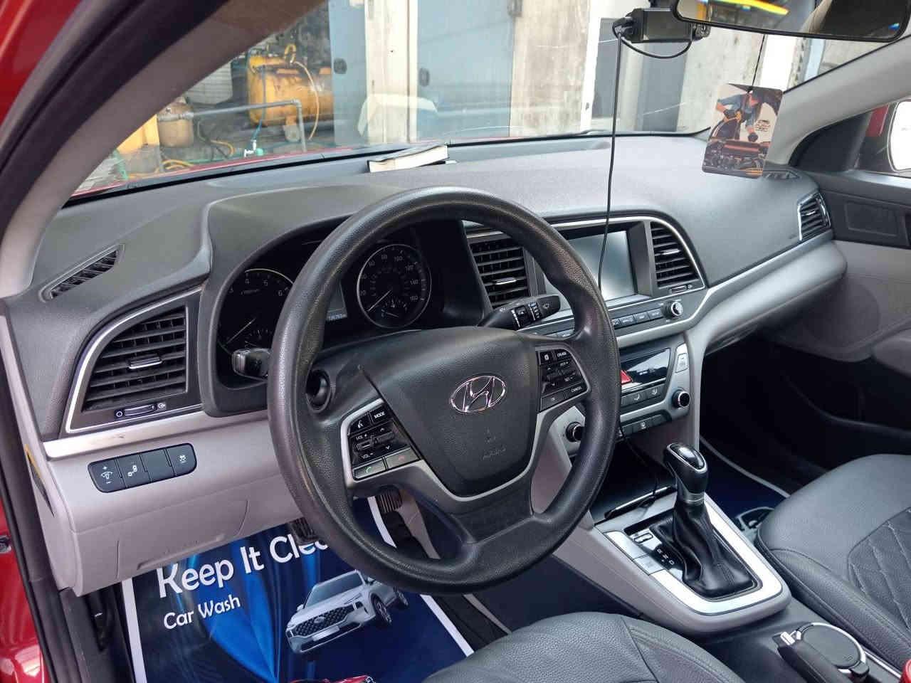 السلام عليكم
للبيع فقط
ألنترا ٢٠١٨
وارد أمريكي ضرره جاملغ أيسر
نص فول
٣ أنضمه قياده 
شاشه كامره دواره
السياره هزه ورقم أنكليزي الجديد
رقمه بغداد بأسمي شرط التحويل
السعر١٣٠ 
مكان السياره بغداد الشعب
***********
