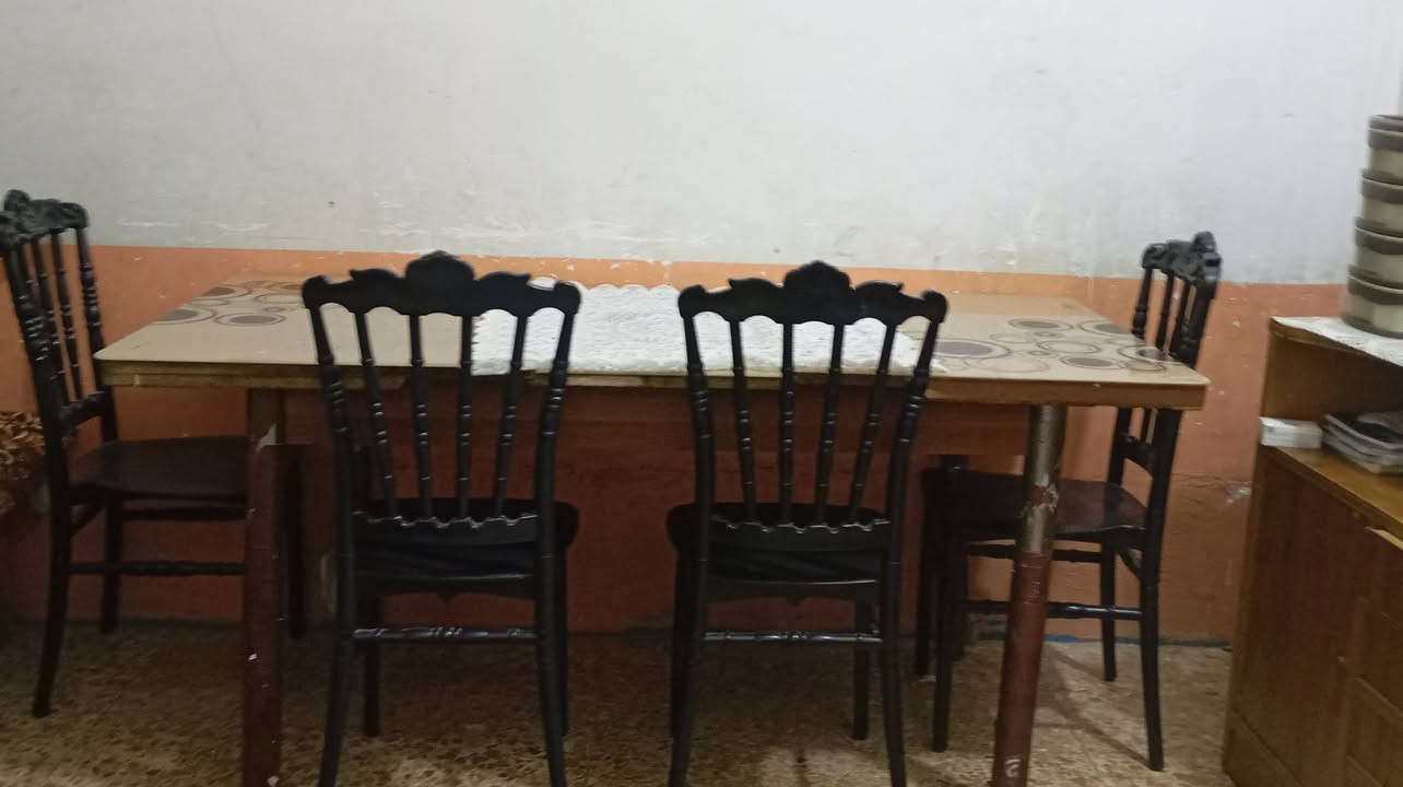 سلام عليكم ميز مال طعام مع كراسي سعر 250بي مجال المكان نجف الاشرف حي سلام 
تصل على رقم


**إذا كنت صاحب هذا الإعلان وتريد حذفه لأي سبب، رجاءا أرسل رسالة إلى الدعم الفني**