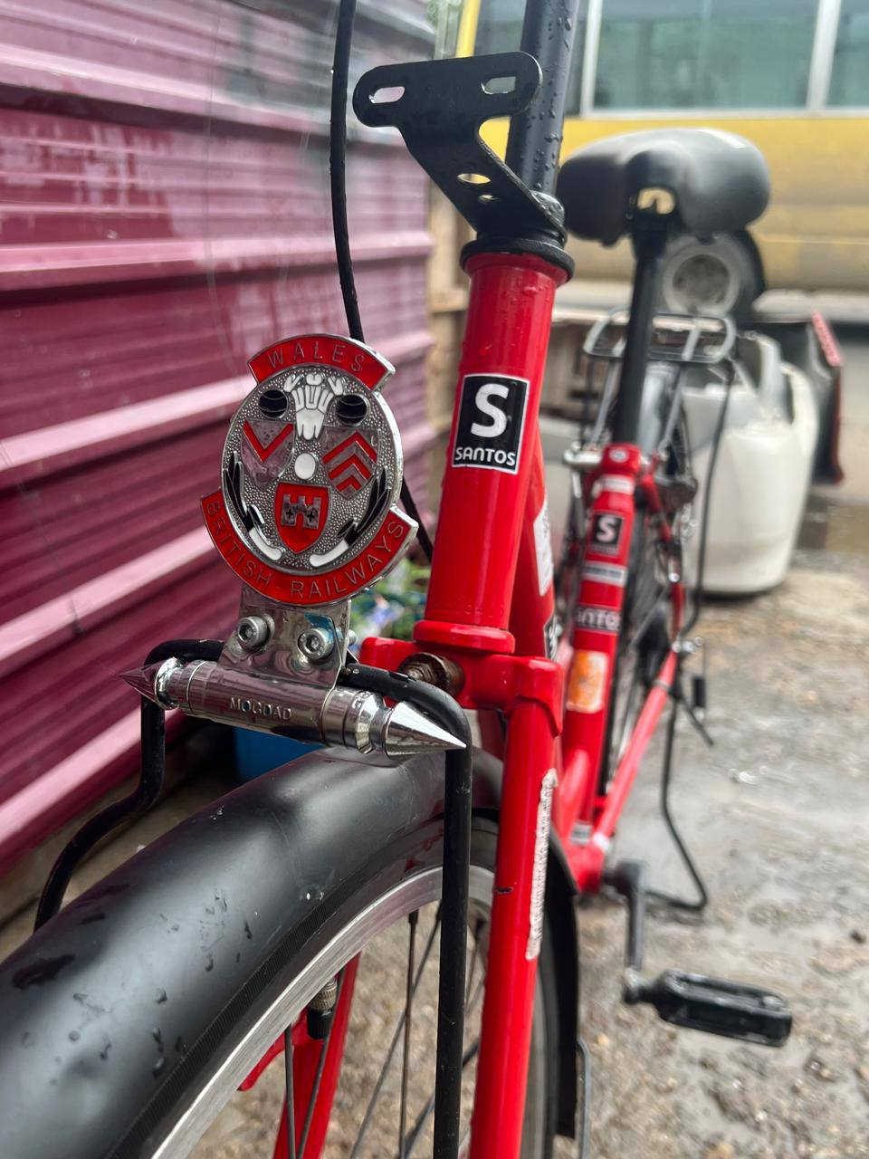 السلام عليكم بايسكل للبيع البايسكل كامل كلشي مناقصه سرج قلاب بريك شغال تايرات جدد وجوابه البايسكل اي صوت مابي المكان الدوانم واتواجد بحي العامل السعر 95 الشراي يتصل أو واتساب.***********
