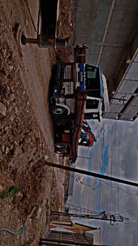 اسكانيه لل بيع. 07518823510 السعر             . 07748154043