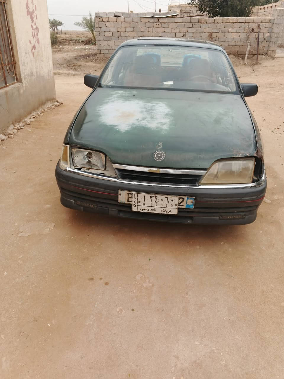 اسلام عليكم عندي اوبل اوميكا للبيع موديل 92 سنوية ساقطة تخم تأير محرك وكير جدد  حدادية بس الكدام بيها خياس قليل مكان بابل اطليعة رقمها كربلاء رقم صاحب اسيارة ***********

