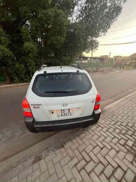 للبيع توسان 2009 شرط طك فلين كفاله عامه فقط بارده جدا زغيره بيه بسمي تحويل مباشر ولسونار ب المنشور موجود شوفه ماشيه 160 كم مكاني الكرخ ***********
