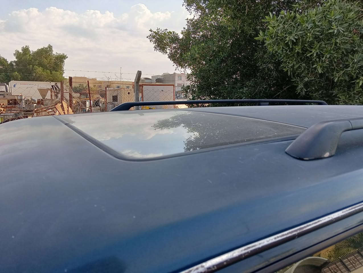 للبيع فالفو حجم 940 لون زيتوني رقم بغداد إنكليزي بسمي حداديه جديده هستوني سويتهه تخم تاير باتري جديد سياره جديده وبلاديه كلشي على البلادي سعر سياره 46 بيهه مجال قليل مكان سياره نجف حي المكرمه الاتصال ***********
