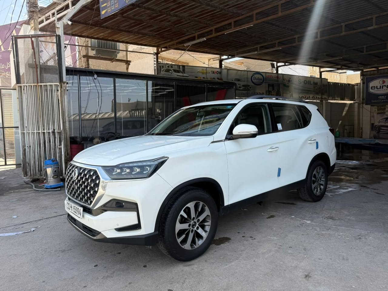 سانغ يونك ريسكتون مديل 2022
فئهSTD
فول المواصفات 🔥
كشنات جلد فتحه سقف
مانع انزلاق  تحكم ستيرن جهتين
حساسات اماميه خلفيه
شاشه جبيره بصمه
مثبت سرعه 
انظمه قياده ٣ ( sport_ Eco_wnteir)
مكينه ٢٠٠٠ تيربو 
ماشيه 44 الف 
اكسل مو درايم شفت
ومواصفاتها المعروفه
رقم هاتف ***********
