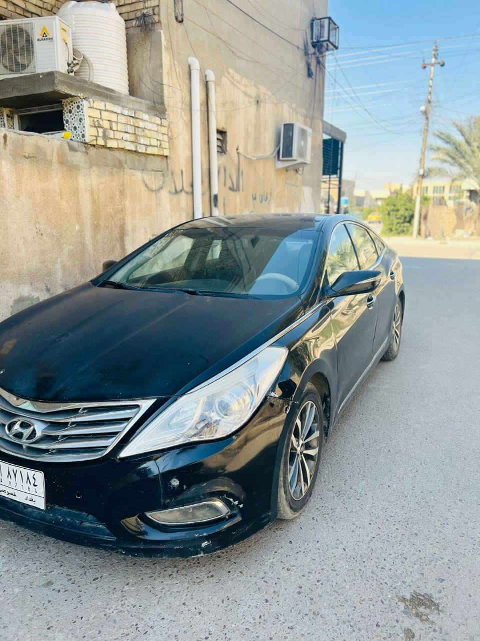 السلام عليكم ورحمة الله وبركاته
هونداي ازيرا

موديل 2012 ملاحضه السياره

بدون حادث وبدون صبغ بس بيهة مكانات جارده مواصفات السياره

بصمه ويل كب شاشه قطعتين

تبريد جلد كشنات كهربا كشنات

تدفئه وتبريد حساسات امامي

وخلفي مري شفط محرك السياره

2400 للاستفسار الاتصال على الرقم*********** مكان السياره بغداد جسرديالى
