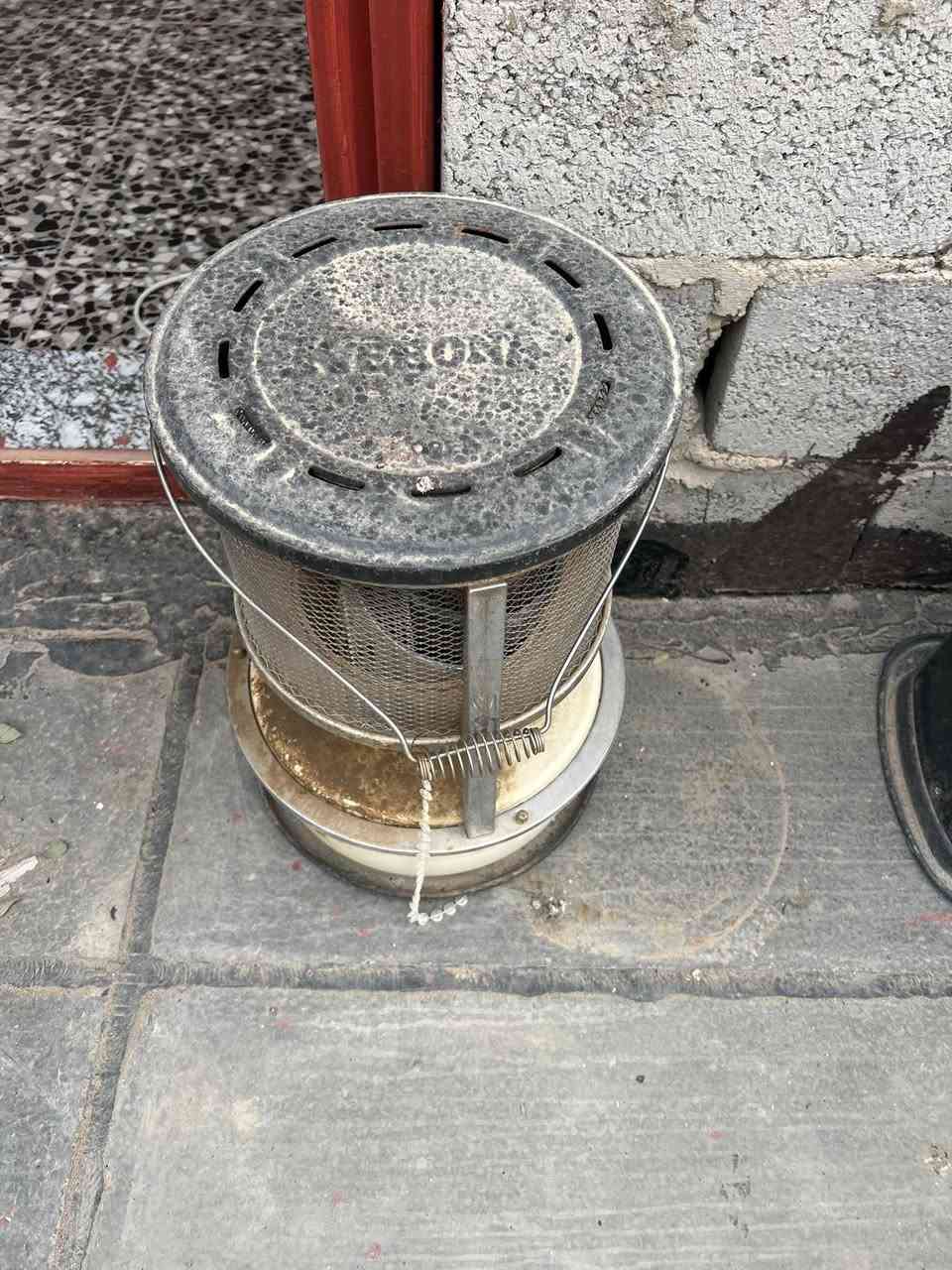 سلام عليكم. غراض. للبيع. وكلش. مستعجل. على. بيعتهم.   ***********
