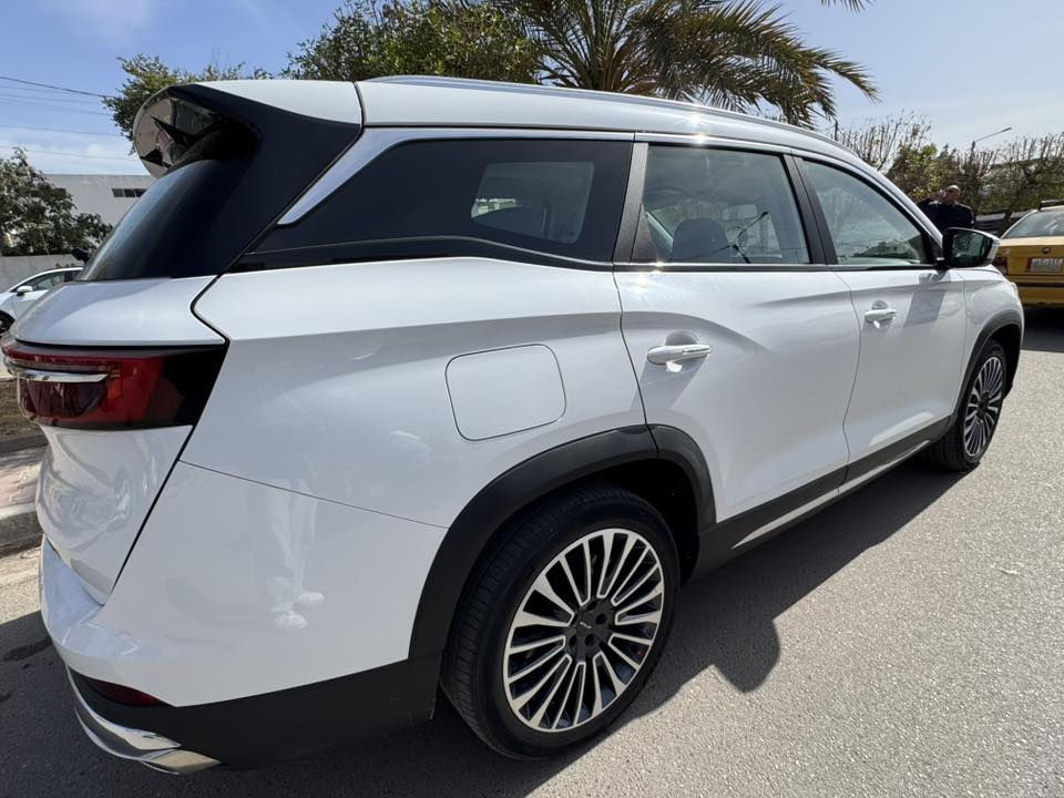 السلام عليكم جيتور x90بلص لكجري فول مواصفات موديل 2025وبعدهة بالضمان
فول فول مواصفات اعلى فئة بيهن تحكمات ستيرن كراسي كهرباء وفتحة وثلاث قطع تبريد سبعة راكب وبعد بيهة هواي مواصفات وتشغيل عن بعد وبعد وبعد هواي هواي مواصفات لسعر 28 مليون وبيهة مجال للاستفسار *********** واتساب هم بي مكان بغداد الحرية ولسونار موجود بيهة لصور موجودة بالمنشور مال لسونار
