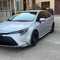 كورولا LE • ٢٠٢٤ • ٢٥ ألف ميل