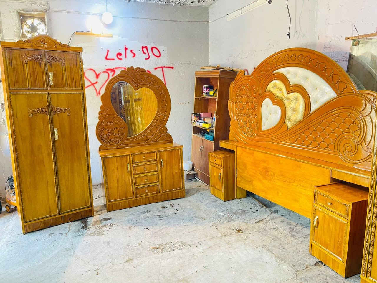 غرفه  ام الخمسه  ملحق داخل وخارج صاج  مستخدمه نضافة فولل✨
 سعر 700 مكانه بغداد
مدينه الصدر 
يوجد توصيل
للاستفسار اكثر خاص ♥✨✨
اي شي عدكم اعرضه الكم بعمولة بسيطه وبلخدمه


**إذا كنت صاحب هذا الإعلان وتريد حذفه لأي سبب، رجاءا أرسل رسالة إلى الدعم الفني**