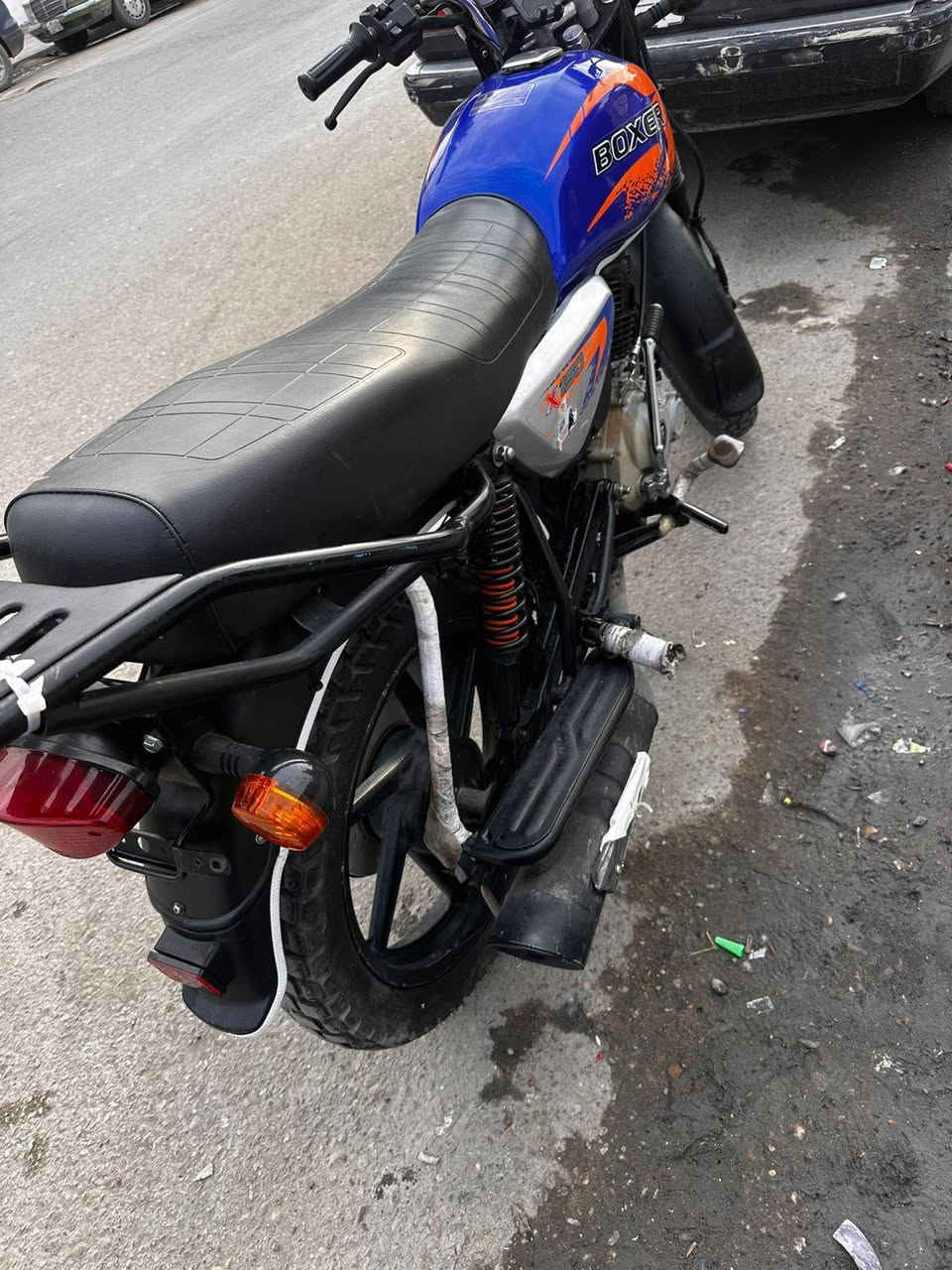 السلام عليكم
بوكسر 2023
مرقم شرط التحوين 
مبدل بيها زنجيل شركه 
العنوان كمساره 
رقم ***********
بمليونين وربع وبيها مجال
