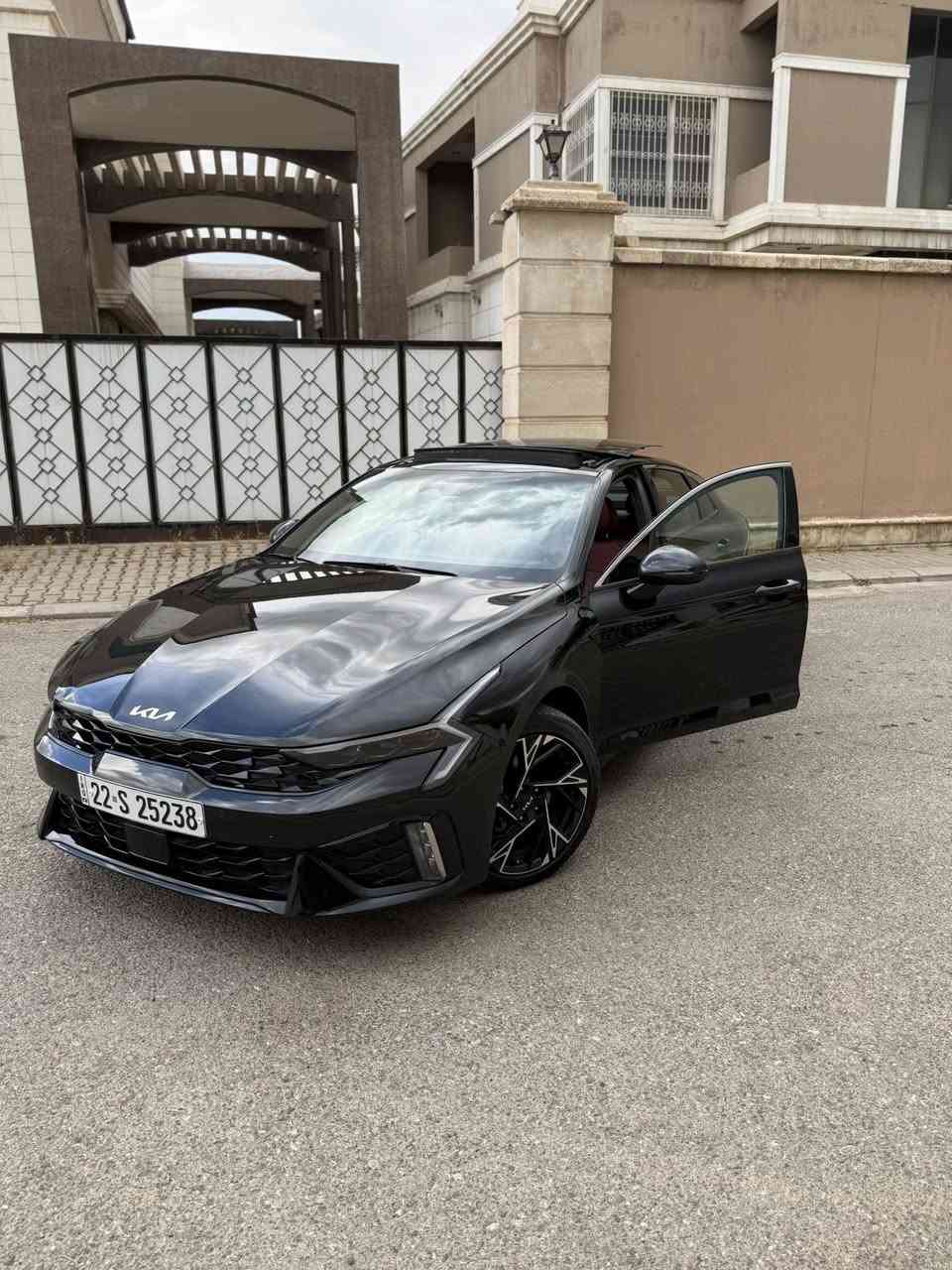 سلام عليكم 
  2025K5 
 Gt lien
بنوراما 
مكينه 2500 المرغوب
شاشه متصل 
كراسي الاماميه تدفئه
كريي سايق كهرباء
شحن واير ليس
حساس امامي خلفي 
سايد بريك كهرباء 
اوتو هولد
مود درايف 
تشغيل عن بعد
وياها بصمتين
رادارات 360 درجه 
لايت3عدسات
داخل احمر 
نظام سماعات Bose
وباقي مواصفات معروفه جيتي لاين
الحادث
جاملغ سكن صبغ بدون دواخل بدون ايرباك
بيها طعجه صغيره بالبنيد اثر نقل 
ماشيه 13،000mi
سياره بوضع شركه
رقم تحويل سياره باسمي تحويل ثاني يوم
KNAG64J76S5314271
للاتصال
***********
