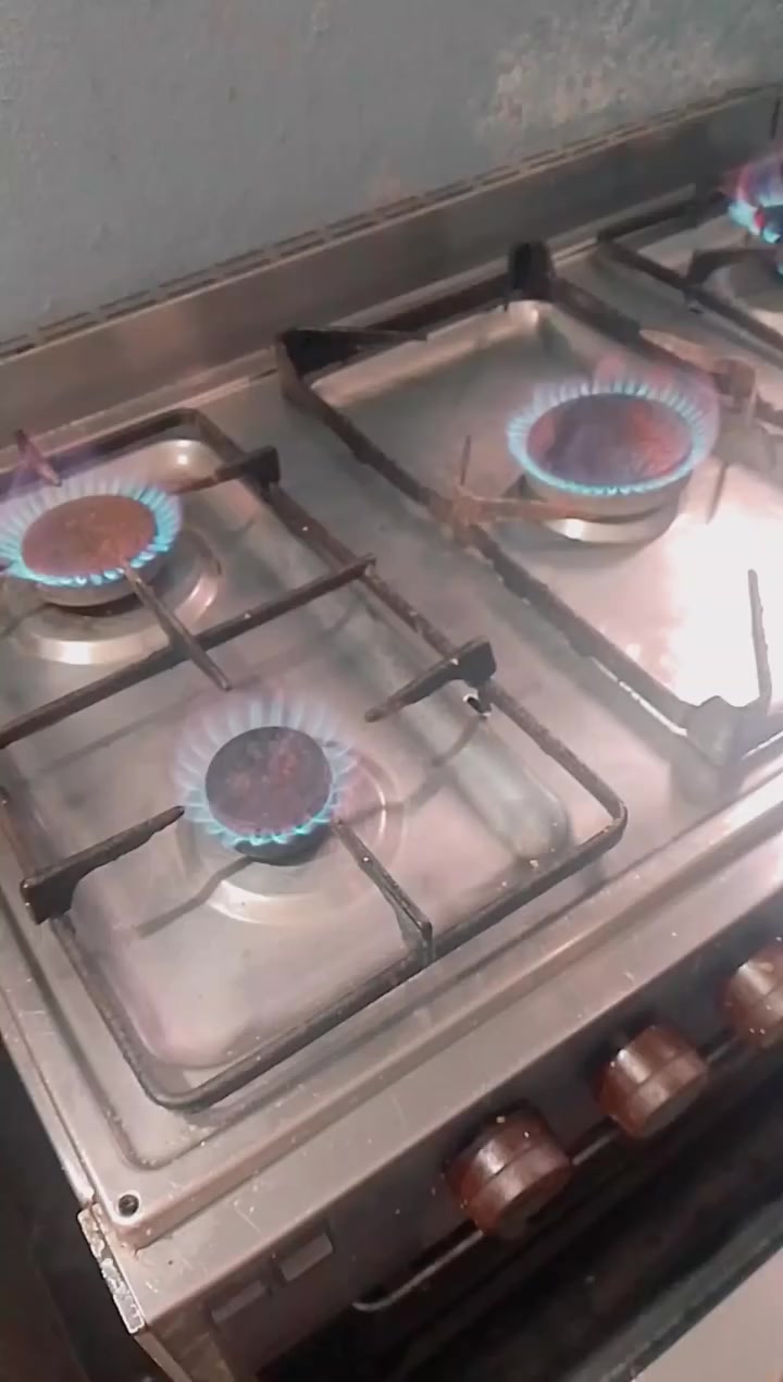 سعر 35 نهايتو بس فرن يحتاج تصليح بسيط ***********
