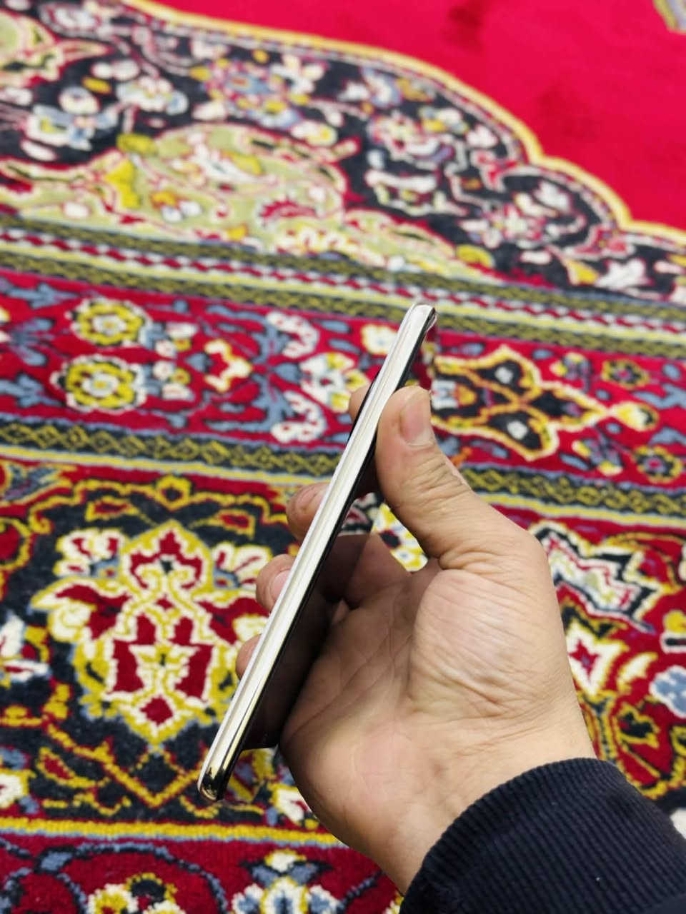 ريلمي 14 برو بلس
ذاكره 512 و رام 12
الجهاز نظيف بس بي شخوط خفيفه بالشاشه 
ما مفتوح و غراضو كامله 
السعر 430 وبي مجال حك الجيه
***********
***********
