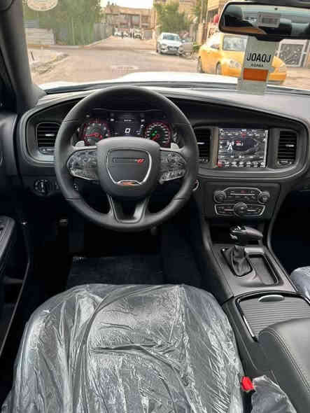 جارجر جي تي بلص بلاك أدشن 📍🩵
فول 1 /1 ام رادار امامي 
‏CHARGER GT PLUS BLACK EDITION 
لون  بحري المرغوب اخر اصدار لاس كول ؟
الموديل :2023  . (خليجي) . وكاله هارلم 
العداد : 4 الاف سياره بعده بحالت زيرو  
الضمان : 3 سنوات او 60 الف كيلو متر . 
المحرك : V6.  3.6L
مكفوله من الصبغ و التبديل و البارد و الشخوط 
مرقم بغداد الجديد كامل تحويل ثاني يوم 
المواصفات : رادار امامي ؟ 
* جناح خلفي اسود. 
* ويل قياس 20 انچ اسود . 
* مقود القيادة رياضي . 
* مقاعد رياضية من الشاموا الأسود.
* نقطة عمياء . 
* رادار مع مانع تصادم أمامي.
* مصابيح أمامية زنون . 
* كشافات الضباب زنون . 
* المصابيح الأمامية مع LED . 
* حساسات خلفية. 
* شاشه كبيرة مع نظام ملاحة نفكيشن GPS . 
* سستم صوت الپاين .
* فتحة سقف (سلايد) . 
* المقاعد الأمامية كهربائية . 
* ذاكرة لحفظ وضعيات الجلوس (ميموري) . 
* مقاعد أمامية تبريد وتدفئة . 
* مقاعد خلفية تدفئة.
* تشغيل عن بعد . 
* المقود كهربائي . 
* تدفئة مقود القيادة . 
* محدد سرعة . 
* تلفون بلوتوث . 
* كاميرا خلفية .
* مرايا متحسسة للاضاءة العالية .
* كير شفتر بالستيرن . 
* دخول ذكي (بصمة) .
السعر 380  💲 
ارخص من السوك سياره اخت زيرو 
و شوف السوك خواته اغلا 
رقمي *********** 
مكاني بغداد  
بيع او مراوس
