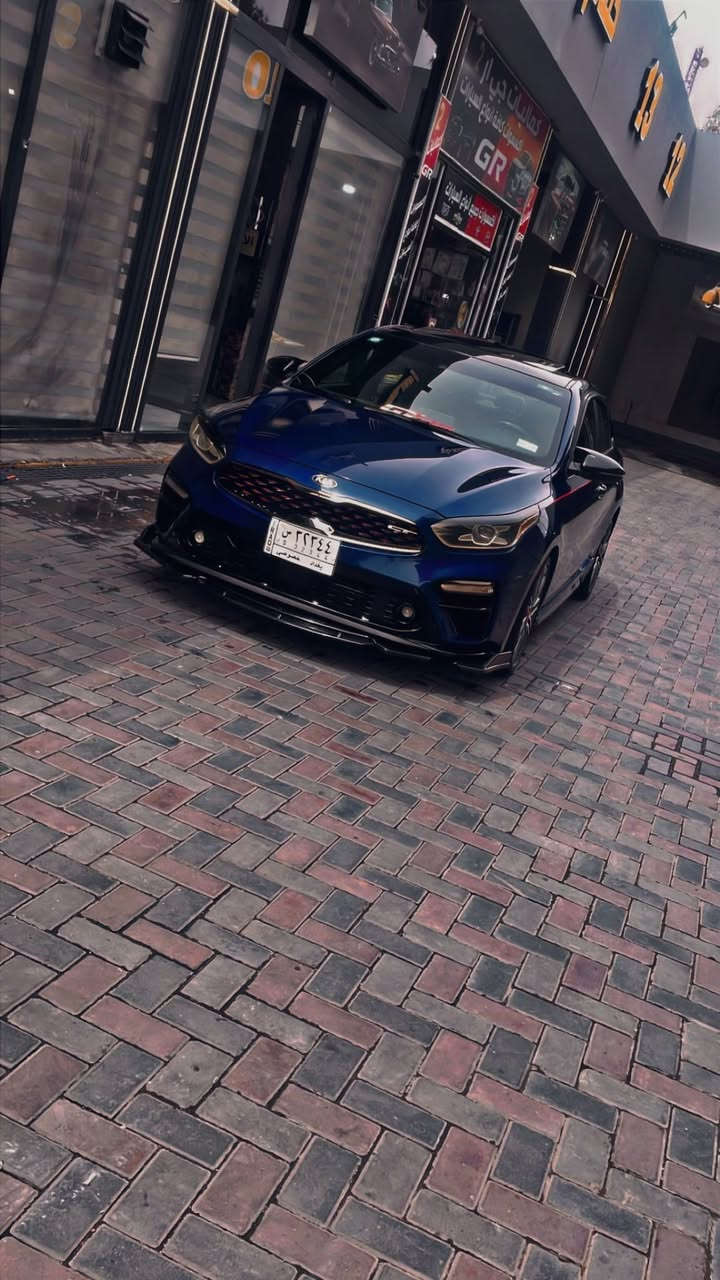 السلام عليكم للبيع  فورتي جيتي تيربو🩶
‏Kia Forte GT2 2021 
فورتي جي تي ٢ 
موديل 2021
ماشيه  50 الف ميل  
كير Dct دبل كلج 7نمر الكير المرغوب القوي يعني طياره 
مكينه 1.6 تيربو  201hp

رقم بغداد تحويل ثاني يوم  

ملاحظه ( بدون حادث داخله سياره كلين بس انطخت بالباب خلف السايق طخه بسيطه وراجعه بارد )

مواصفات GT معروفه فول1/1 اعلى واخر شي بل فورتي  
فتحة سقف (سلايد)
🔥بصمه  
🔥شاحن وايرلس 
🔥جنطة كهرباء 
🔥اشاير مري 
🔥شفتات ستيرن 
🔥رادار جانبي
🔥رادار امامي 
🔥رادار تحديد مسار 
🔥ايقاف ذاتي 
🔥مثبت سرعه 
🔥مانع انزلاق 
🔥تبريد قطعتين 
🔥شاشة جبيره  
🔥كشنات جلد  
اناره داخليه بل أبواب وبل دشبول علامه الGT الوان عديده
🔥تدفئة وتبريد كشنات
🔥 سستم صوت 🔉harman kardon
🔥تبريد بيانو 
🔥كزوز صوت بلادي رياضي
بانزين كله سوبر/دهن  كله موتل باور /تخم تايرات جديد 
🩶
وبعد هواي  مواصفات  بل جيتي

السعر خاص ورجاءا الرغاب والشراي فقط 
 
للاستفسار  على الرقم +واتس اب ***********
