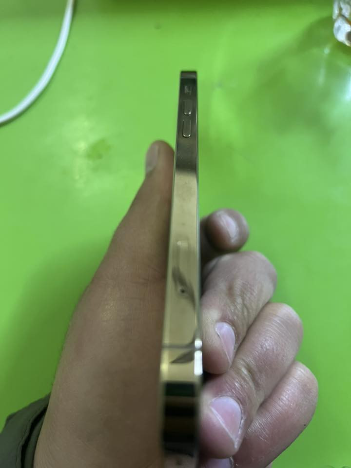 � للبيع آيفون 12 برو
🔹 الجهاز وتر بروف

🔹 الذاكرة 256GB

🔹 صحة البطارية 77%

🔹 الجهاز مكفول من شخط

🔹 أكو صدعة خفيفة بالكلاس وما تأثر على الاستخدام

🔹 سماعة مكالمة وحدة متوقفة

🔹 السماعات الخارجية تشتغل تمام وصوت قوي 🔊

💰 السعر: 250 ألف قفل

📞 اتصال / واتساب: ***********

الجادين فقط، والبيع مباشر
