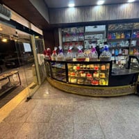 للبيع   سيت عارضات   مستعمل  5  قطع   (تركي أصل) بحالة ممتازة جداً ونظ...