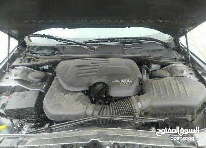 السلام عليكم وارد امريكي حادث بالصور السياره بيهه 3 قطع صبغ مكينه كير كفاله سنويه وهزه جديده وباسمي تحول مباشر جاهزه من كلشي حداديه كير تبريد ب145 بيه مجال 
*********** البصرة, العراق
