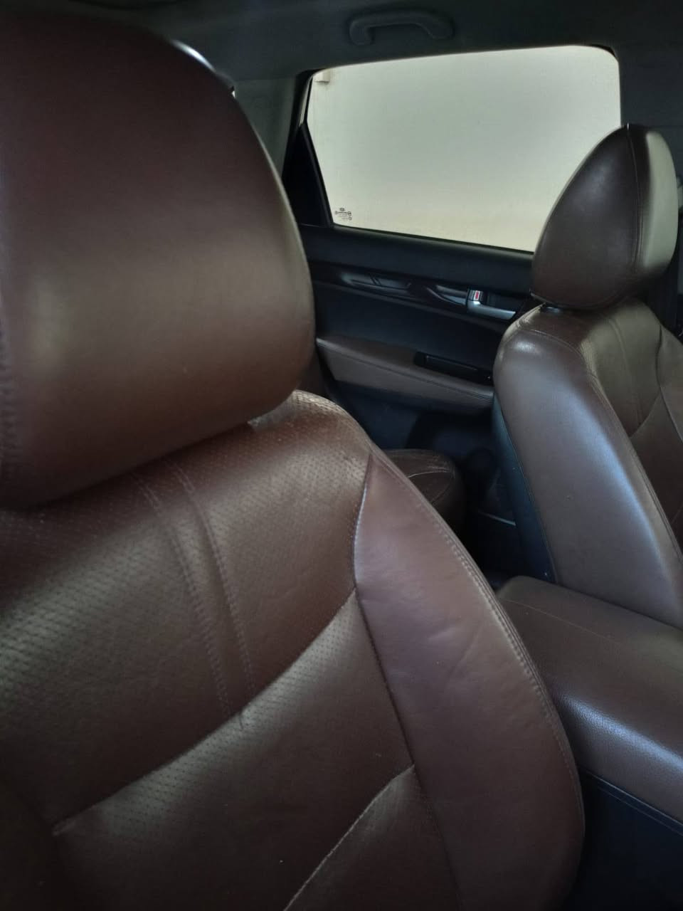 سورنتو موديل 2010  ، سبعه راكب كويتي فول السعر 150 وبيه مجال، العنوان الانبار رمادي، بيه 3 قطع صبغ رش بدون معجون،، رقم ***********
