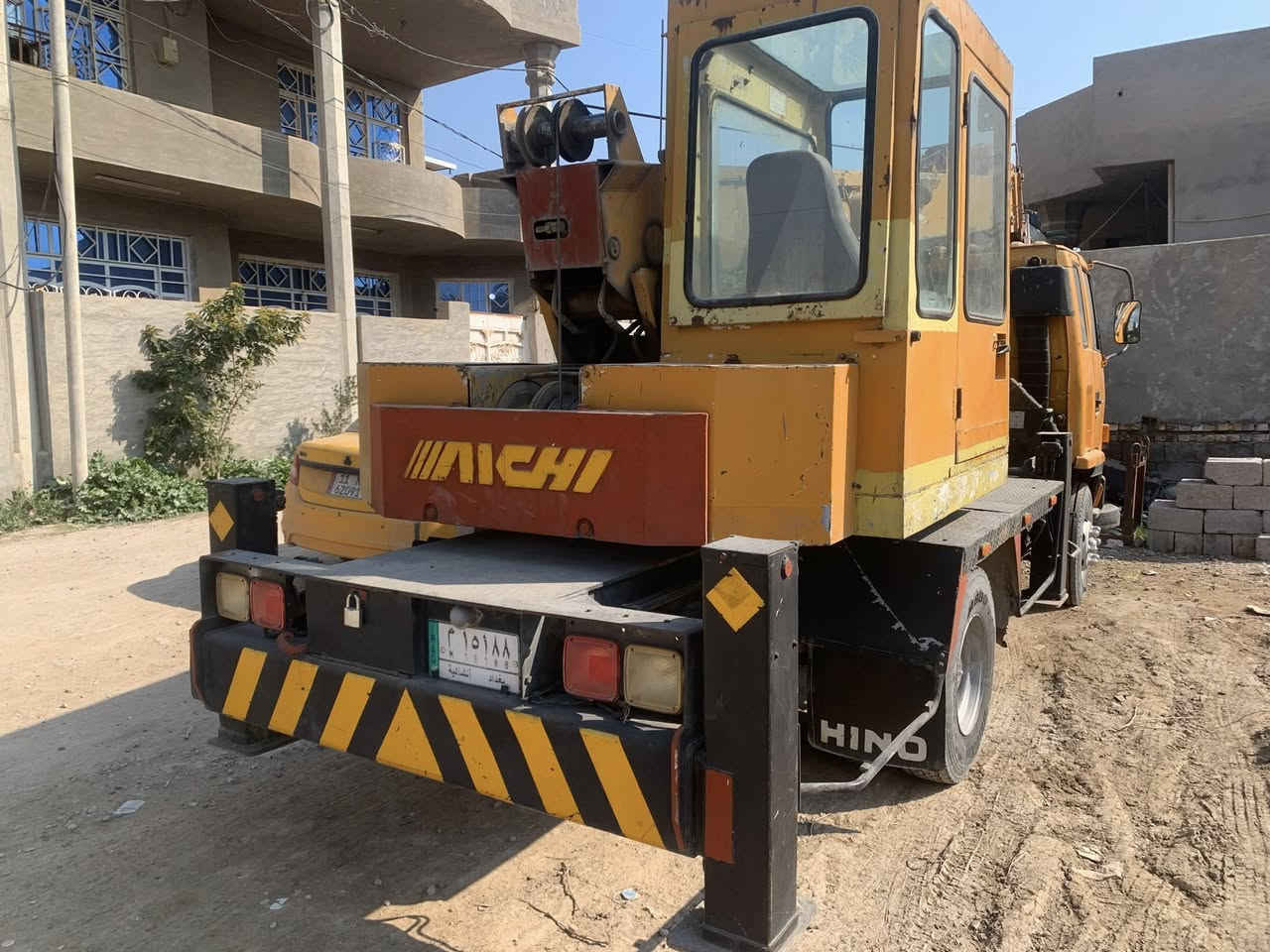 سلام عليكم كرين اش للبيع جوه ازوزه كرين كفاله  عامه سلايتين تخم تاير موديل ١٩٩٢ السعر ٢٦٠ او بيه مجال رقم الهاتف ***********
