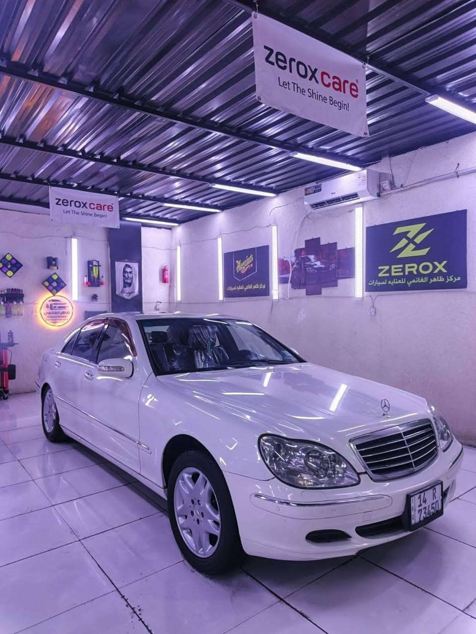 السلام عليكم
السعر 135 وبيها مجال للشراي 
بدون صبغ بدون صبغ لحد يقارنها بالمصبوغات عام ولا بالمضروبات
 مرسيدس غواصه موديل 2003 اصل بالسنويه 2002  السياره بأسمي رقم انكليزي  حجم S 500 مكفوله كفاله عامه من الصبغ والضربه  شرط حته الدعاميات بدون صبغ وارد يابان 
السعر 135 وبيها مجال قليل حك الجيه والي يكول هواي اكو هواي بالسوك كلشي موجود 

محرك  كير مكفولات ⁦
تبريد 3 قطع 
شاشة اعطال
 داخل جديد  كهرباء 
لايت زنون 
 مري شفط
ويل 17 بلادي  
حساس مطر  
 وضعيات قياده سبورت وعادي واوتو
 زراك لايت شغال
 لايت داينمك مع حركة الستيرن تجاوي خلفية كهرباء قلابه 
 برده كهرباء
 سلايد روف
 ربع جوبلسات تصعد وتنزل حسب رغبة الشخص
 كير ثلاث وضعيات
 كشنات هيترات مع كهرباء
 كشنات خزن ميموري 3 وضعيات
 المرايا الجانبيه تنطبق عند قفل السيارة 

 تحكم ستيرن جهتين 
ستيرن كهرباء 
مكان السياره البصره 
للأستفسار ***********
