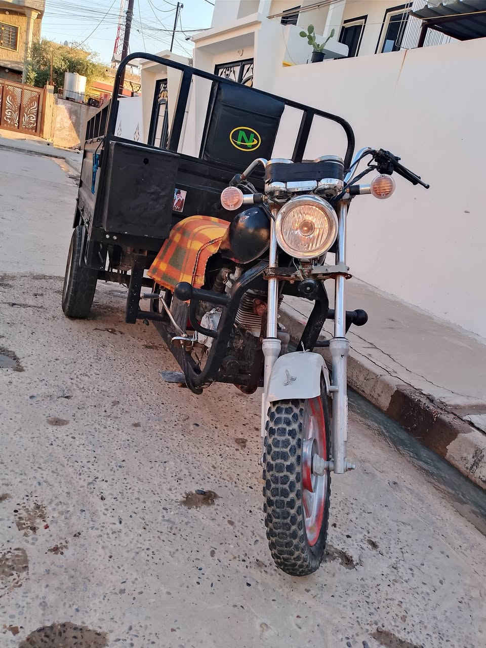 ستوته يمتي ار شنصي مكسور سعرها 725 بي مجال رقم ***********
