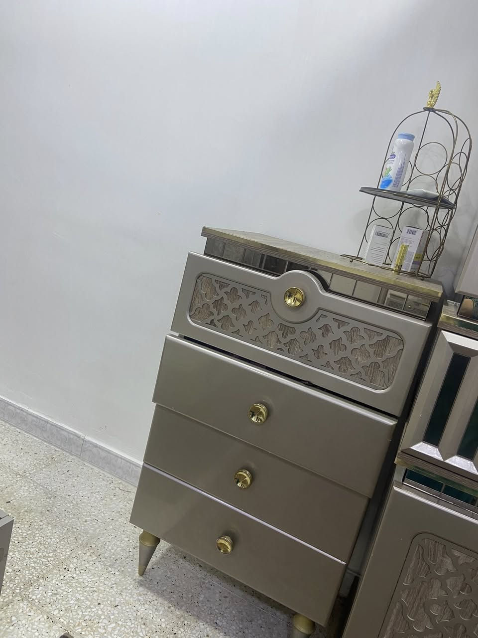 غرفه تركيه ضخمه ٩ قطع بس شراي يدخل خاص


**إذا كنت صاحب هذا الإعلان وتريد حذفه لأي سبب، رجاءا أرسل رسالة إلى الدعم الفني**