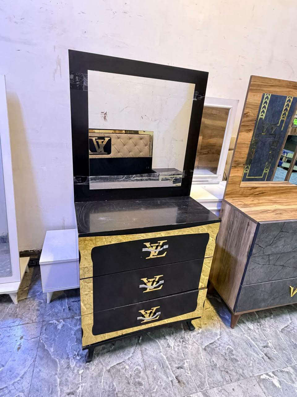 غرفة نوم مستخدمة
عدد القطع 5
سعرها 425
شد و نقل داخل بغداد مجاني


**إذا كنت صاحب هذا الإعلان وتريد حذفه لأي سبب، رجاءا أرسل رسالة إلى الدعم الفني**