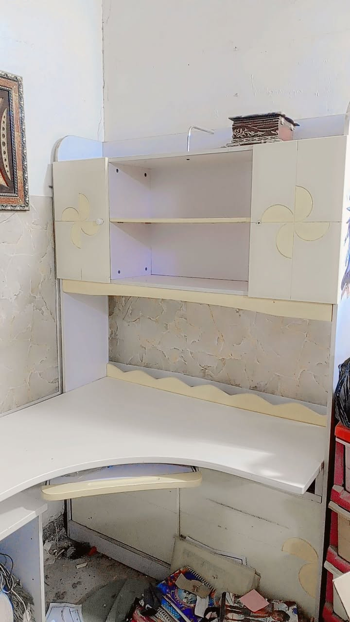 السلام عليكم من رخصت ادراة الكروب
غراض للبيع غرفة +كنتور قيم باليرضه الله


**إذا كنت صاحب هذا الإعلان وتريد حذفه لأي سبب، رجاءا أرسل رسالة إلى الدعم الفني**