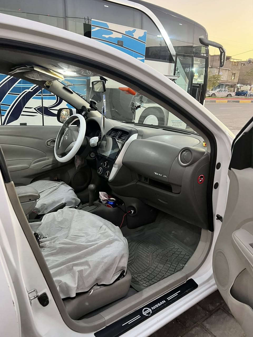 اسلام عليكم
للبيع نيسان صني بليته زركه 
مديل 2020 بيها جاملغ خلفي 
سياره جاهزه للخير 
مكاني بغداد سعر 100 
مكاني بغداد ممتواجد ع نت شراي يتصل
***********
