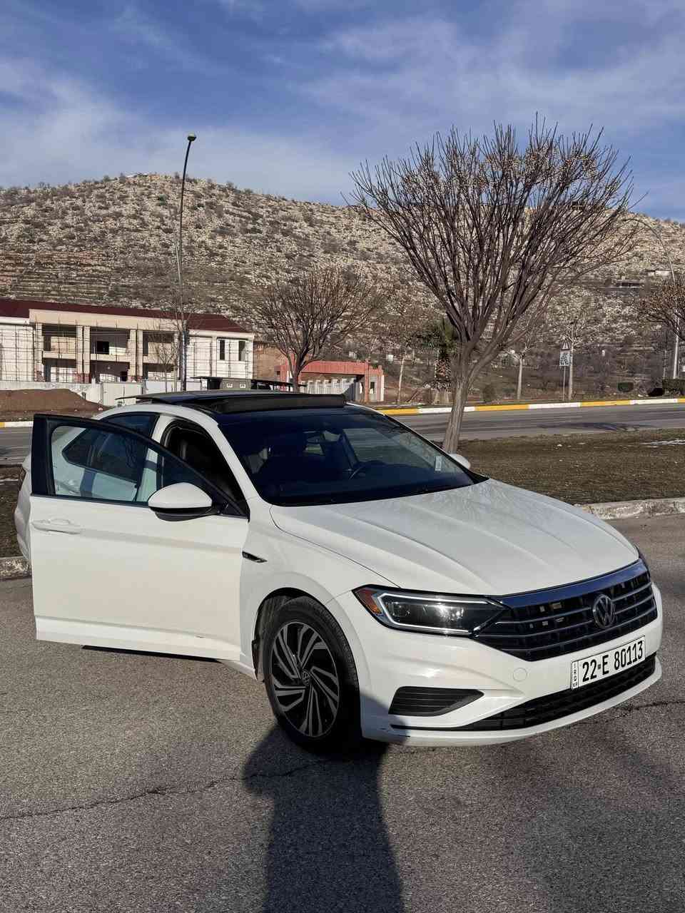 جيتا وارد امريكي 2021 SEL فول مواصفات للاخير بيها بابين صبغ فقط ايبراك فقط برده طاك مكينه مرغوب 14تيربو كير ومكينه وتحويل وكلشي بشرط مكان السياره دهوك او موصل 
***********واتساب
