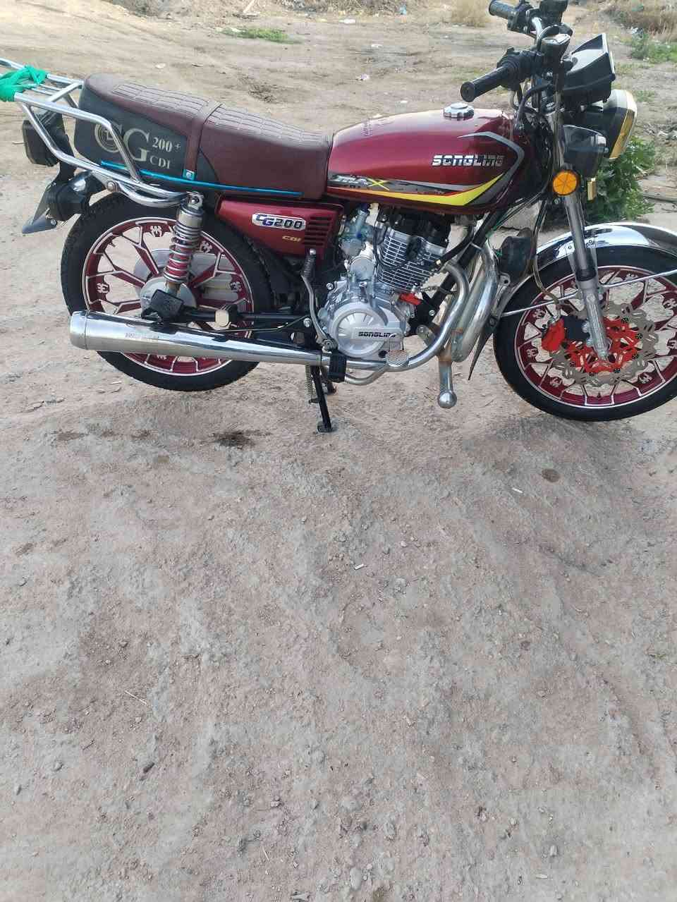 سلام عليكم حبايب دراجه البيع سفاني موديل 25 مكاني محاويل  السعر  750 وبيه مجال ***********
