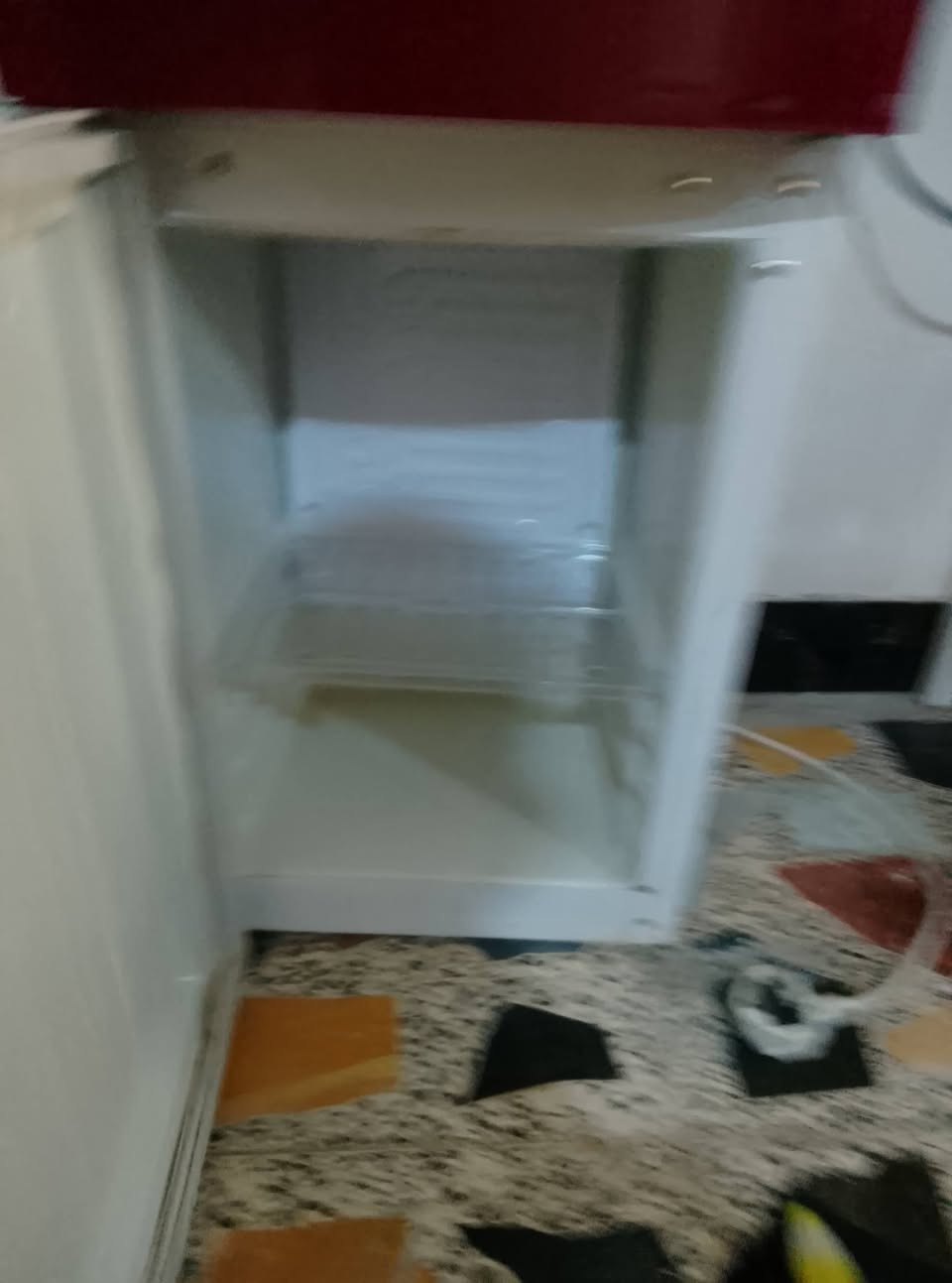 السلام عليكم
براد ماء أخو الجديد مستعمل شهرين سعره 85 وبي مجال 
مكاني بغداد الزعفرانيه 
***********
