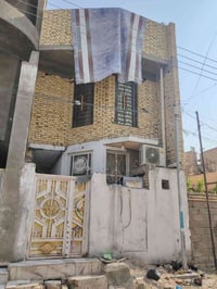 بيت بحي العسكري مساحة 100 متر للبيع بيت كامل مكمل قرب دائرة الكهرباء ا...