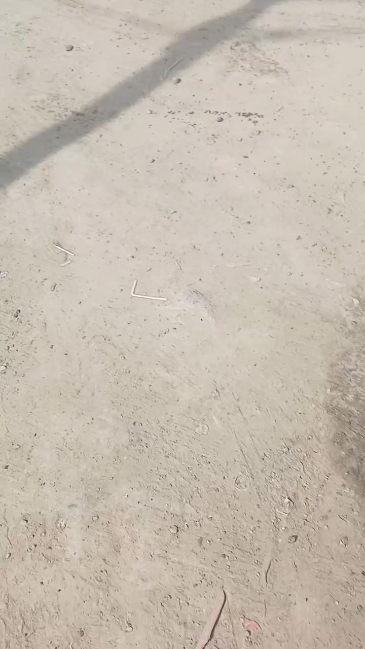 بيت لبيع مساحه 100بشارع مكتب ابو عمار الشريفي لستفسار اتصل ***********
