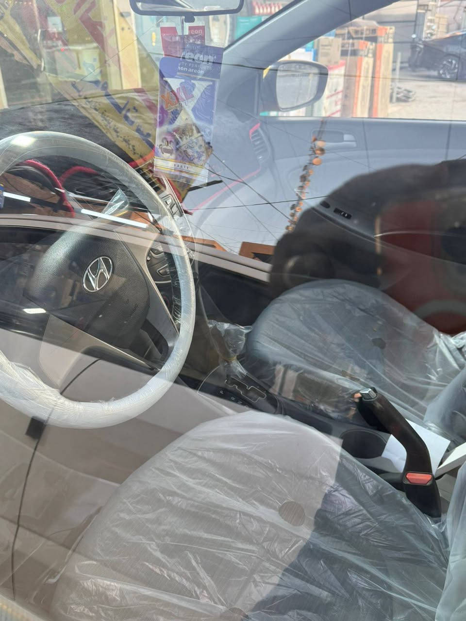 السلام عليكم اكسنت ٢٠١٦
امريكي حاثه جاملغ وربع البنيد بنيد نفسه كله ليبل واحد بدون دواخل
كير مكينه تبريد خير من الله
صدر امامي خلفي 🆕 جديد 
تخم تاير جديد
داخل حلو 
منضومه غاز 
مصفراء هيه غرامات
سعر ٧٩ بيه مجال بسيط 
الشراي يخابر مكاني بغداد البياع
***********

