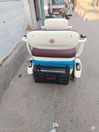 تكتك شحن للبيع 5بطاريات و٢سوج و٢بصمات تشغل عن بعد تحمل وزن ٣نفرات عنوا...