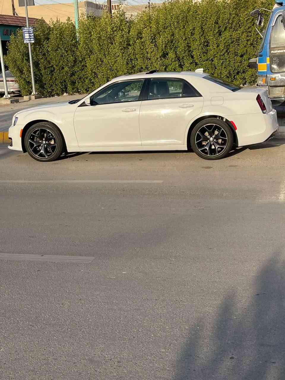 السلام عليكم

اوباما2022 S كولد مختم 

السيارة وارد امريكي

سیارە ماشاءالله كلش حلوە و جدیدە

المواصفات مكينه 3.6  6 سلندر كير ماوس ٨ نمر 

   كير شفتات بالستيرن

دكمة سبورت + نظام قياده سبورت بالكير 

تشغيل عن بعد

شاشه جبيره

بصمة بيبان + بصمة صندوق 

كشنات كهرباء جلد حضن اسود مطرز S

تدفئه بالمري اوتو 

تدفئه  بالكشنات الاماميه

تبريد كشنات اماميه 

تدفئه كشنات خلفيه 

تبريد كشنات خلفيه 
حساس امامي  

حساس خلفي 

سترين كهربائي 

سترين تدفئه 

كامره بلاديه

سكنات ليد امامي زنون 

مانع انزلاق ABs  و Esp

ويل ٢٠ بلادي S كولد مختم

زنون بلادي 

رادار جانبي 

بيع 

السعر : 245$ وبيها مجال 

للاتصال ***********

رقم بغداد

ماشيه 61 ميل

حادث بيهه 3 قطع تبديل وكاله باب وجاملغ  وبنيد
العنوان بغداد حي اور
