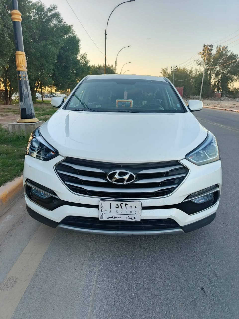 السلام عليكم سياره نوع سنتافي وارد امريكي موديل 2017  بيها بنيد وجاملغ فقط بس رش بدون داخل والباقي كفاله عامه كير مكينه حداديه كفاله عامه السياره جديده مال بيت موصفات تحكم استيرن جهتين كامره دوره حساسات السياره على وضع الشركه العنوان كربلاء السعر 143رقم الهاتف ***********
