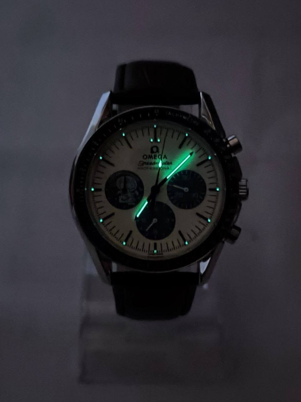 ساعة من ماركة اومكا OMEGA

تحفة فنية 
تصميم فضائي
مكينة كوارتز ناعمة (ماطور) نظام ستوبوج (جميع السناتر شغالة)
ميناء  مميز  مع لامينوس فول ارقام واميال 
زجاج زفير ضد الخدش 
مقاومة الماء والغبار 
سير جلد طبيعي 
مختمة بالكامل

ملاحظة :- متوفر قطعة واحدة فقط 
🔴ملاحظة :- السير مستبدل وليس الاصلي

السعر :40 ع اول تم 
للحجز والاستفسار يرجى مراسلة الصفحه


**إذا كنت صاحب هذا الإعلان وتريد حذفه لأي سبب، رجاءا أرسل رسالة إلى الدعم الفني**