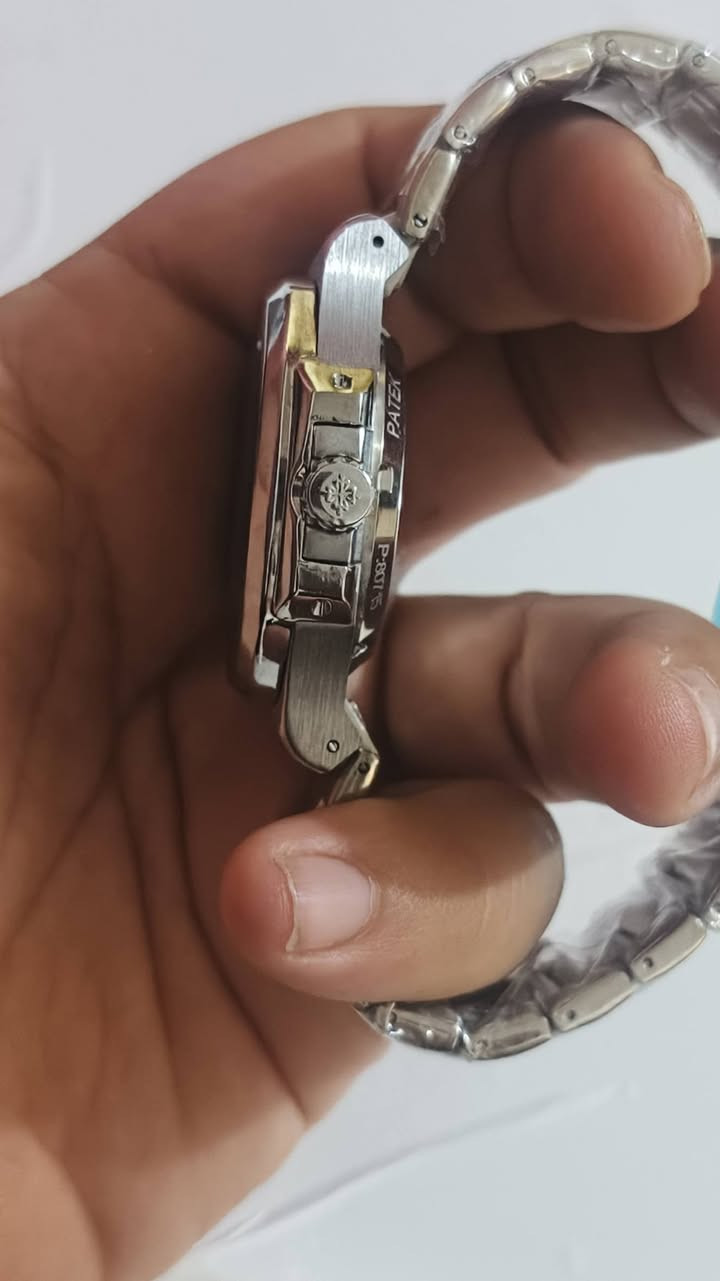 ساعة من ماركة باتك فليب
1اوتوماتك تعمل بنظام التكويك وعلى حركة اليد 😎
2المعدن بالكامل ستانلس ستيل جودة الماستر كوالتي 3اميال لامنوس ⏰️
4ظهر كشف مختم بالكامل ✔️
5قفل فراشة ستانلس ستيل مختم بالكامل 🌹
6سعر القطعة  ٣٥الف  🔥🔥
للطلب والاستفسار 
***********
