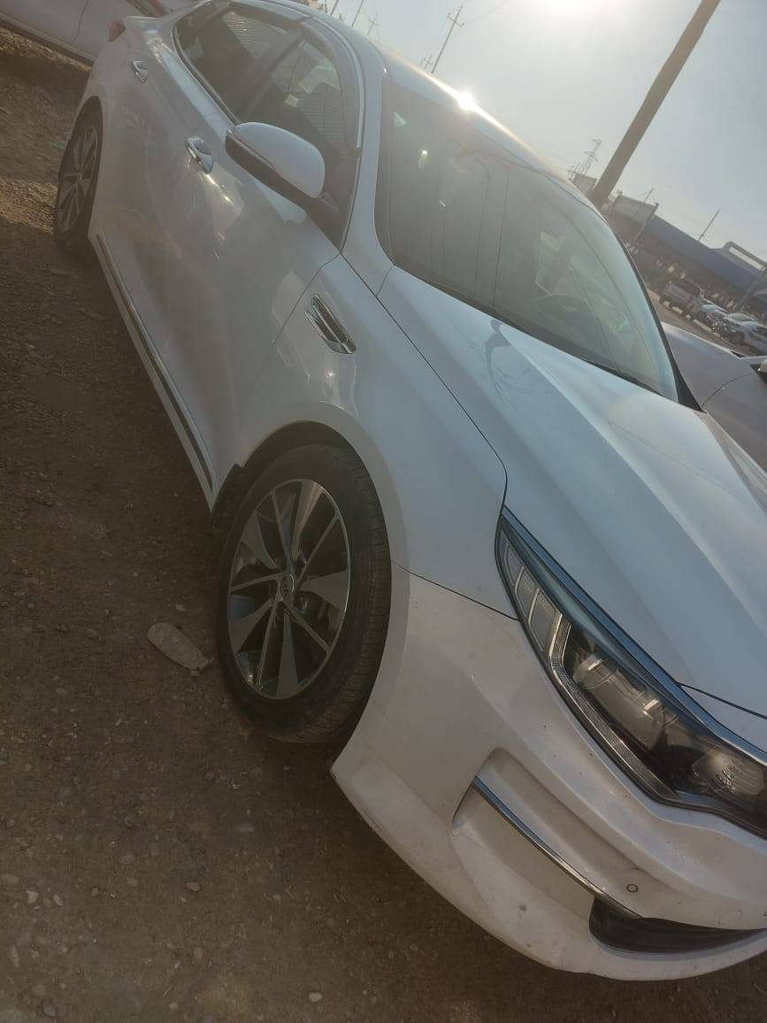 السلام عليكم 
اوبتما موديل 2016 شكل 17
فول مواصفات عدا البانوراما
محرك 2400 
رقم اربيل تحويل او وكالة 
المكان واسط الزبيدية 
165 بيه مجال 
***********
***********
