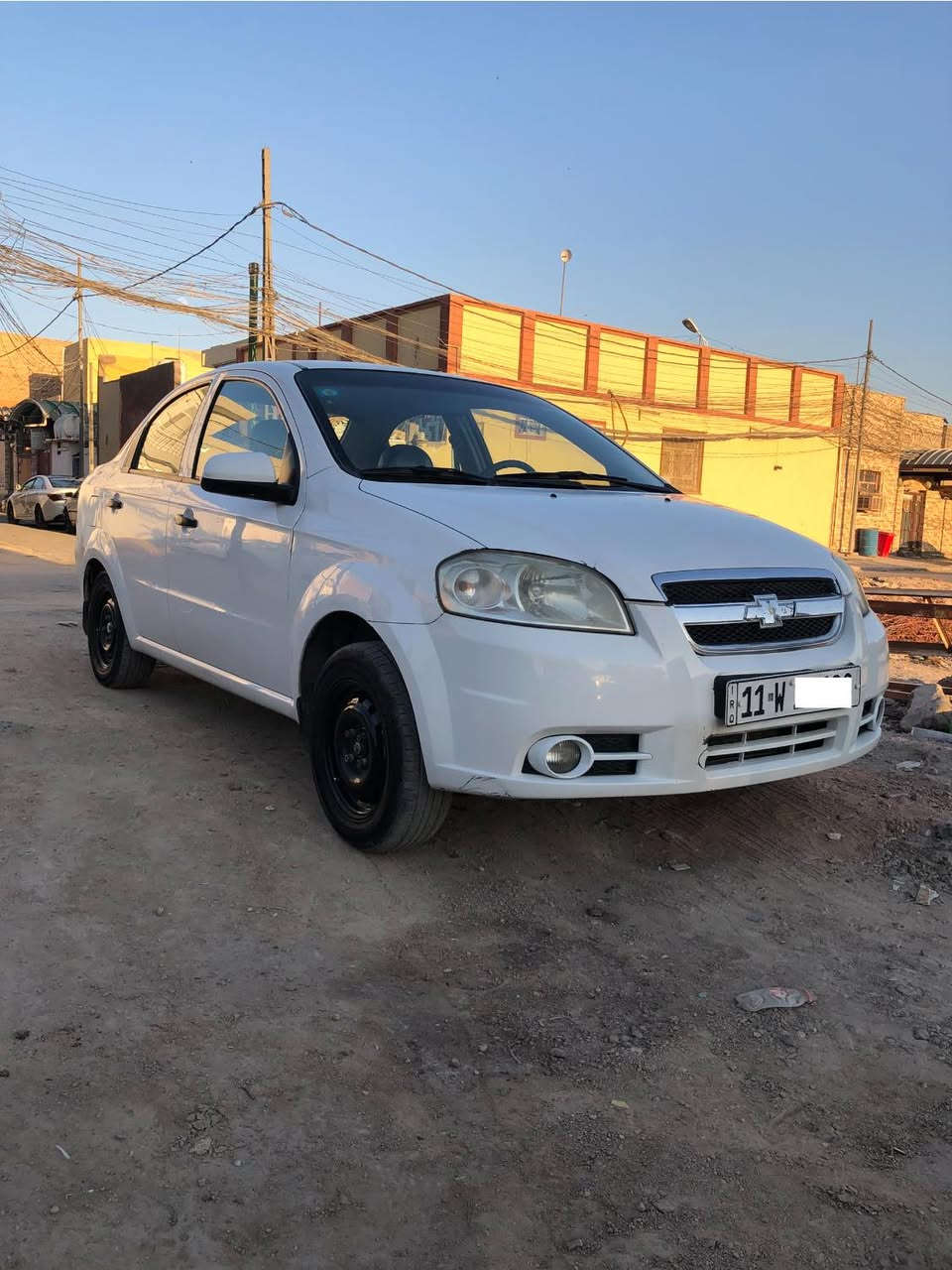 سلام عليكم اڤيو مكينه مفتوح مديل 2011 السعر 85 وبيه مجال 
***********
