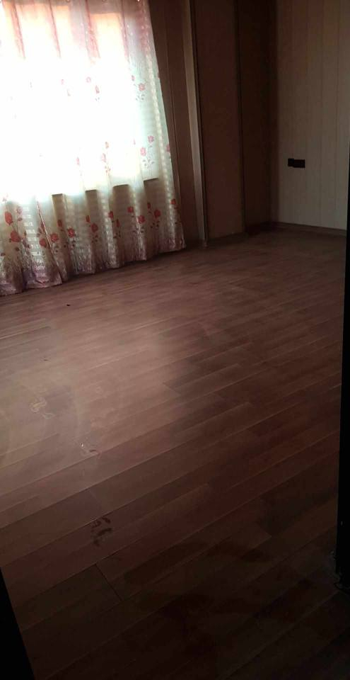 شقةللبيع في مجمع سري بلند خدمات متوفرة مساحة 132م 
طابق الاخير 
تتكون من 

غرفتين نوم 
غرفة استقبال 
صالة
مطبخ 
صحيات 
بلكون 
مخزن 
*********** واتساب
باڵەخانە بۆ فرۆشتن لە مجمعی سەری بڵند و هەموو خزمەتگوزاریەک تیایی بەردەستە و ڕوبەری 132 مەترە
نهۆمی کۆتاییە
پێکدێت لە 
دوو ژووری نوستن
ژووری میوان
هۆڵ
مەتبەخ
بەلەکۆنە
کۆگا
كةرماو أربيل, العراق
