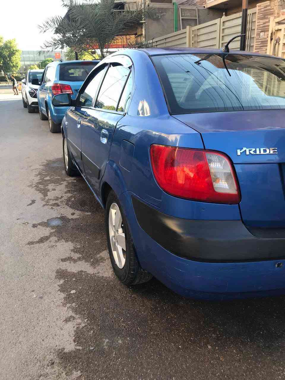 سلام عليكم للبيع ريو مديل 2007 وارد خليجي بيه صبغ هلالات جملغات لخلفيه مكينة كير صدر تخم تاير خير من الله تبريد ثلج سياره حلوه جاهزة رقم بغداد تحويل مباشر سعر 73 وبيه مجال للطيبين رقمي *********** مكان بغداد دوره
