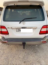 لاندگروز • ٢٠٠٠ • محرك ٨