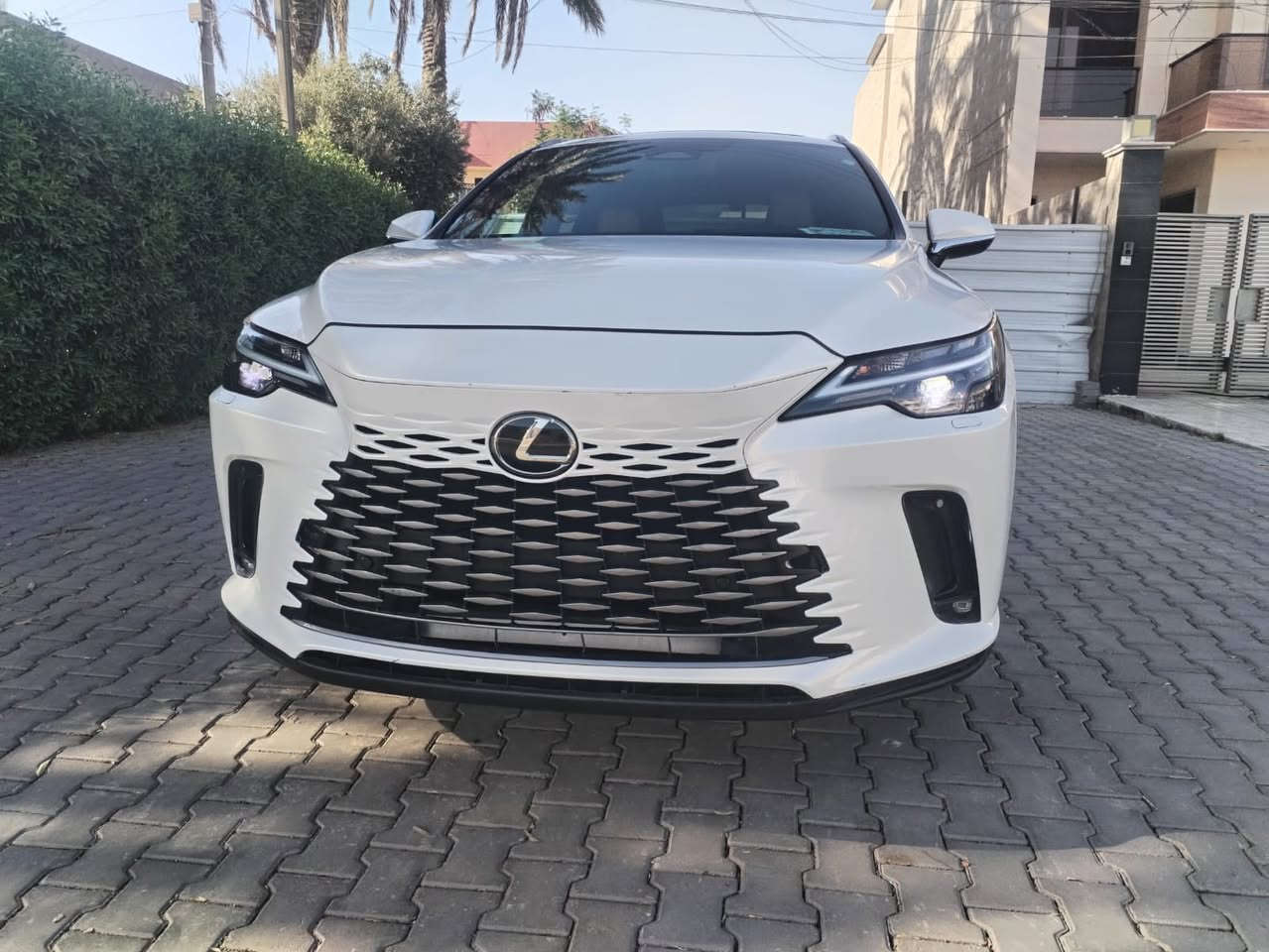 💠  لكزس RX 350h هايبرد موديل 2023 💠
🔸محرك 2500 
🔸كراسي الامامية كهرباء+تدفئة + تبريد 
🔸كرسي خزن وضعيات قيادة 
🔸شاحن لاسلكي 
🔸تحكم ستيرن 
🔸مري الجانبية شفط كهرباء 
🔸شاشة كبيره 
🔸فتحه سقف
🔸هاندبريك كهرباء 
🔸3 وضعيات قيادة
🔸مثبت سرعة 
🔸 داخل جلد لون برتقالي
🔸بصمة 
🔸عداد مسافات 28000mi 
🔸 السيارة مرقمة بغداد الرقم الجديد جاهزة وبأسمي مباشر التحويل
🔸 العنوان : بغداد-السيدية
🔸السعر: 36700$ 
🔸صور الحادث مرفقه مع صور السيارة.
ملاحظات: السيارة ٣ قطع صبغ وجاملغ امامي مبدل نفس اللون

للأستفسار اكثر ☎️ *********** ☎️

❗️❗️ فقط بيع بدون مراوس❗️❗️
